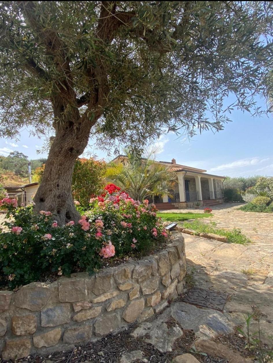 Villa Russo Caltanissetta Bagian luar foto